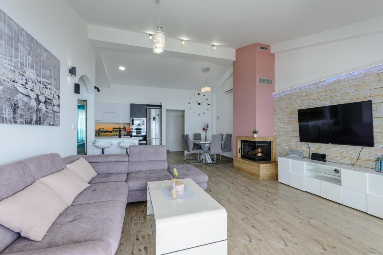 Apartments Hope Дуги-Рат Экстерьер фото