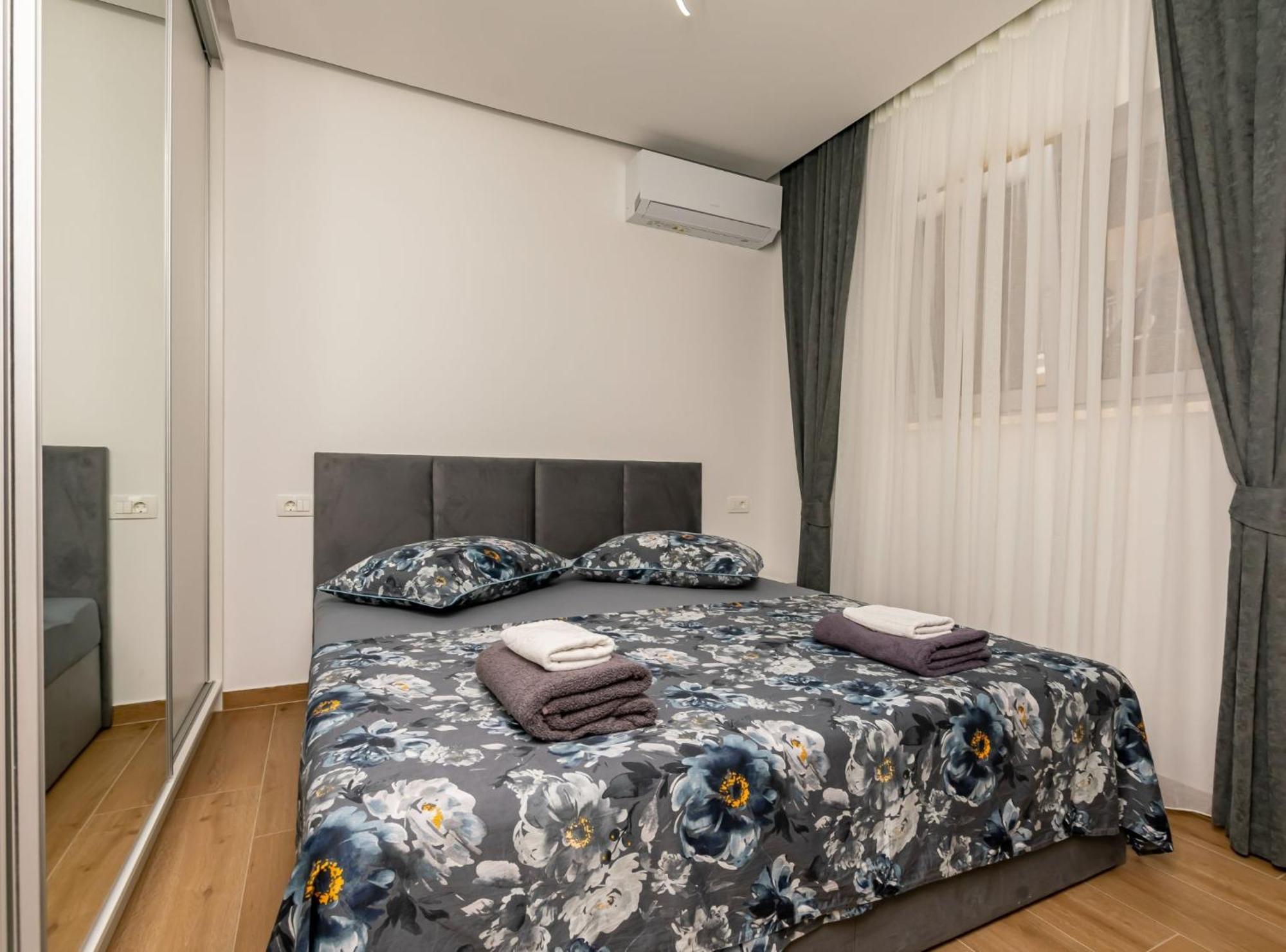 Apartments Hope Дуги-Рат Экстерьер фото
